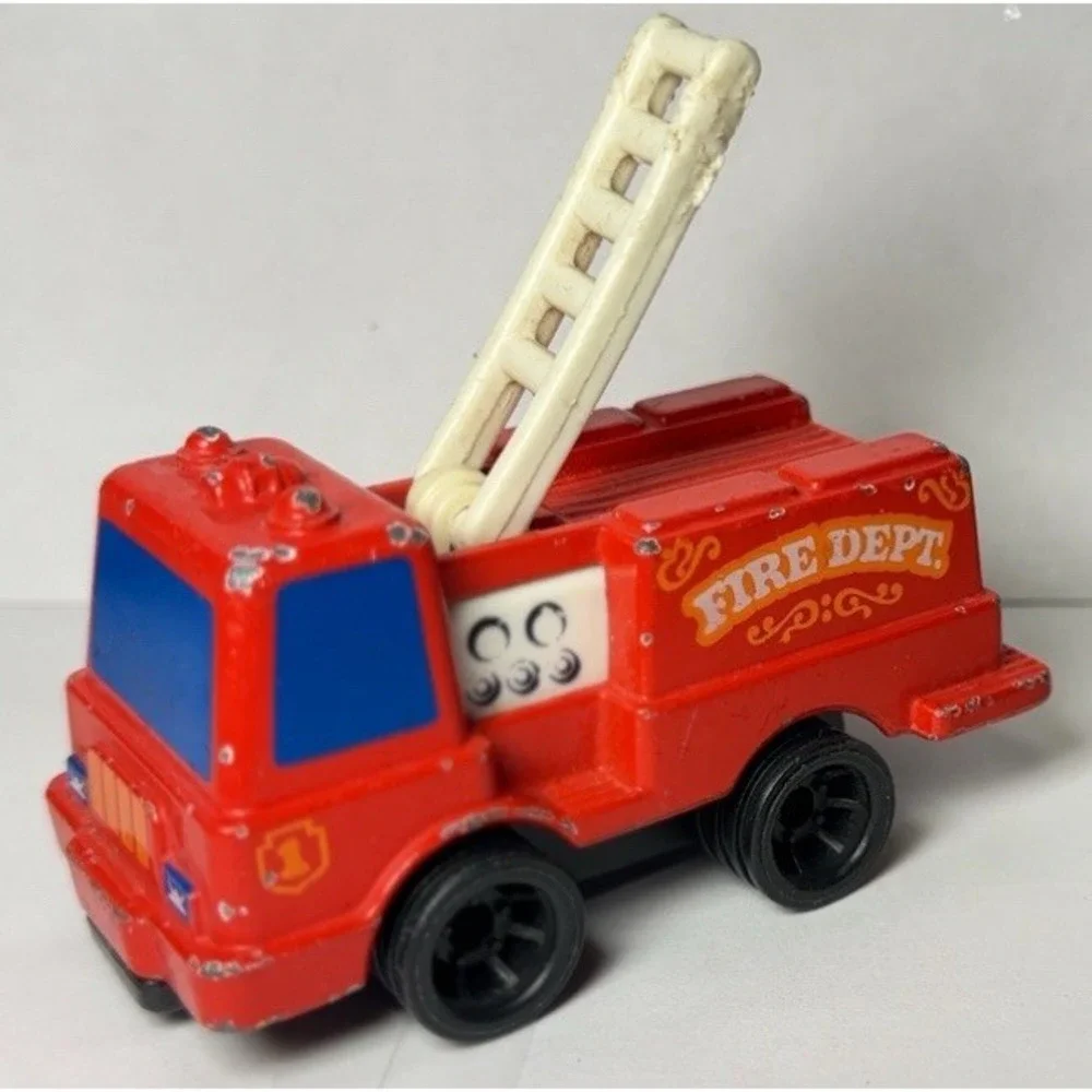 Vintage 1979 Mattel First Wheels Fire Truck Ladder Engine Hong Kong Diecast
